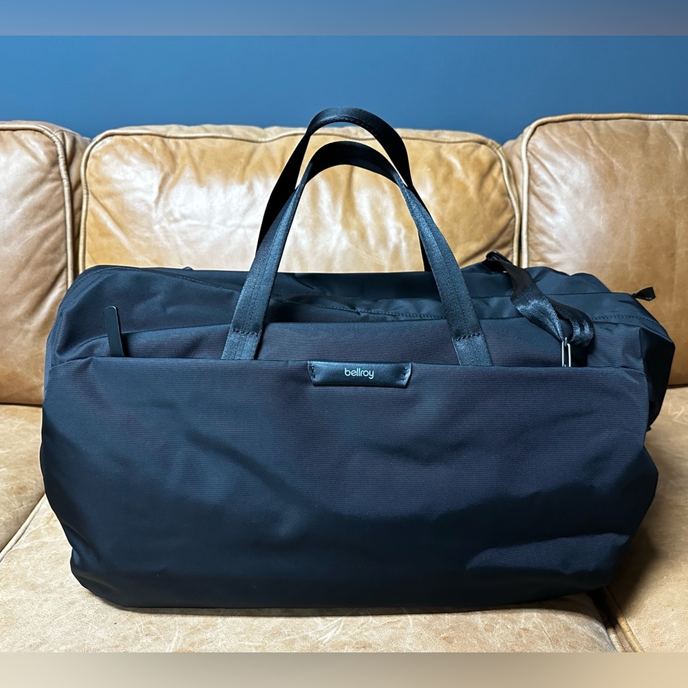 Bellroy Weekender Duffel 45L - NWOT Black